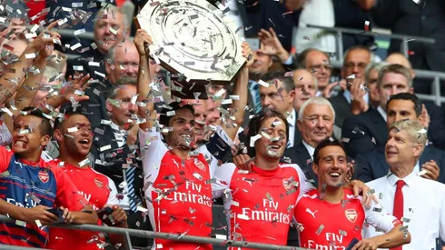 ¿ERES TÚ, MIKEL? Arteta fue el capitán de uno de los últimos campeonatos del Arsenal. Ahora, podría suceder a uno de los mejores entrenadores de su carrera.
