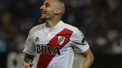GOLEADOR INESPERADO. Javier Pinola fue una de las figuras de River en Ecuador contra Emelec (Foto: Getty).