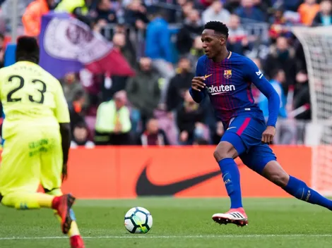 Como no juega, Yerry Mina se apoya en sus amigos