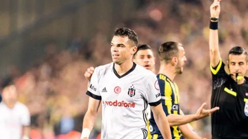 Pepe se fue expulsado directamente por una violenta falta