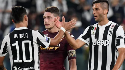Bentancur junto a Dybala, los dos en Juventus.