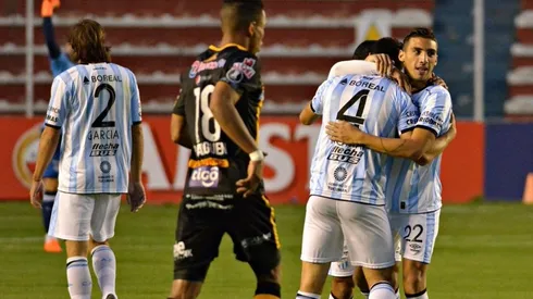 TRIUNFO HISTÓRICO. Atlético Tucumán cortó la racha de 48 años sin triunfos argentinos en La Paz.