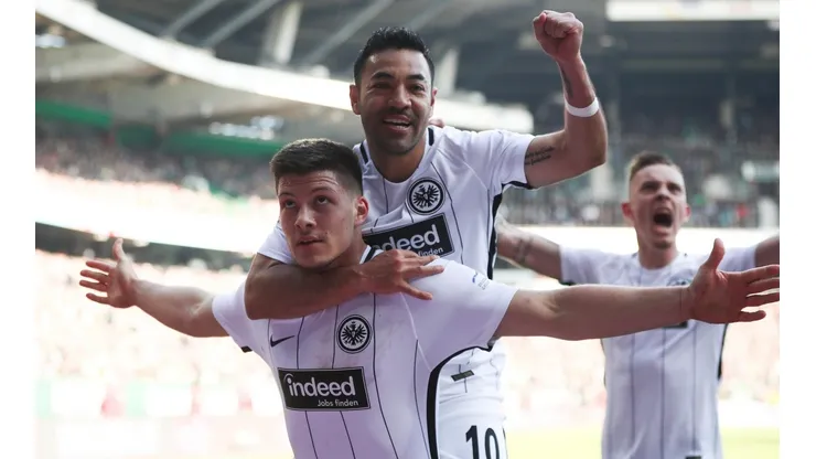 FELICIDAD MEXICANA. Marco Fabián jugará la final de la Copa de Alemania contra Bayern Múnich.