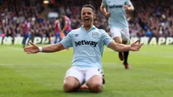 Javier Hernández juega actualmente para el West Ham de la Premier League (Foto: @CH14_)