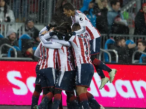 Chivas vence 2-1 a Toronto la final de ida de la Concachampions