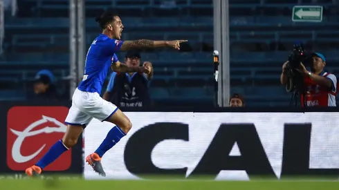 Corinthians avanza para sacar de Cruz Azul a Enzo Roco