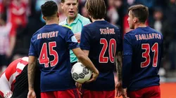 Ajax sufrió el apriete de los ultras tras la derrota en el clásico holandés