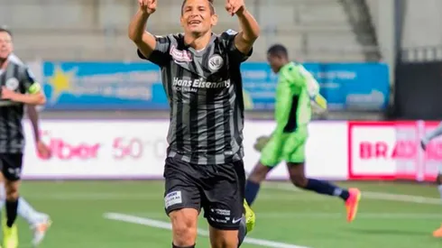 El volante se arrepiente de no haber jugado para Perú.