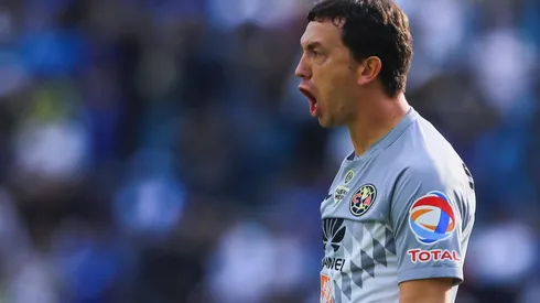 MARCHE UN ARQUERO. Agustín es hincha de Boca y evalúa volver al fútbol argentino.