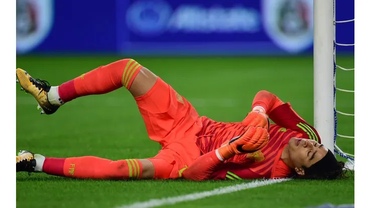 Guillermo Ochoa estuvo a nada de arribar a un equipo importante de Europa en 2011 (Foto: Mexsport)