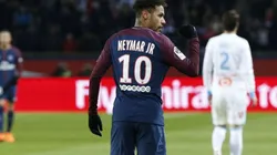 Neymar lleva un largo tiempo inactivo por una dura lesión.