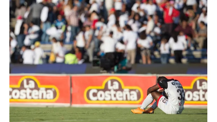 Lobos se complicó su permanencia tras perder con Necaxa (Foto: Mexsport)