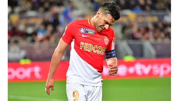 Pesadilla: Falcao se metió un gol en contra, Mónaco cayó 7-1 y PSG le gritó campeón en la cara