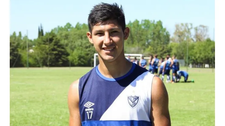 Caño, gambeta y rabona: un juvenil de Vélez hizo el gol del año