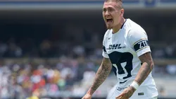 El chileno se despachó con un hat-trick (Foto: Mexsport)