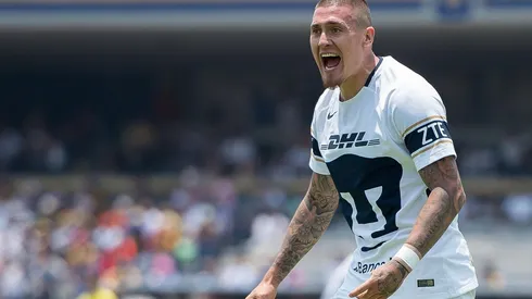 El chileno se despachó con un hat-trick (Foto: Mexsport)