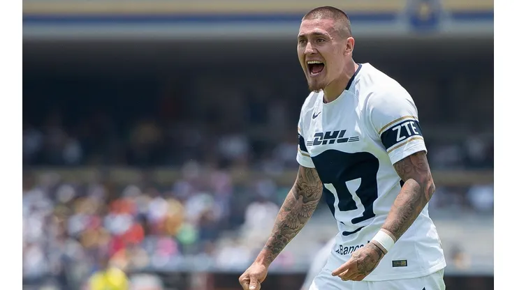 El chileno se despachó con un hat-trick (Foto: Mexsport)