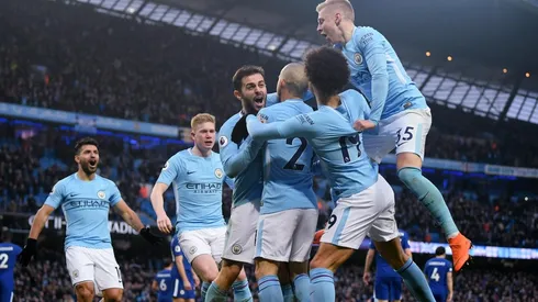 SIN TRANSPIRAR. Manchester City se coronó gracias a la derrota del United.