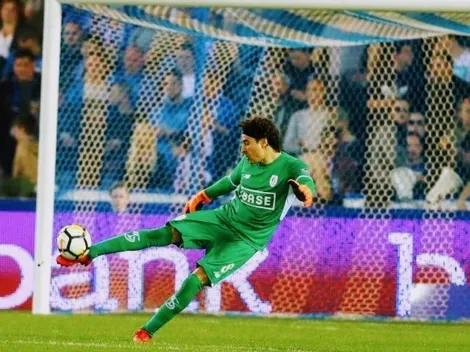Día del portero: Jornada tranquila para Ochoa, que ganó un duelo polémico