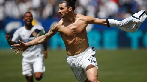 Ibrahimovic marcó en su primer partido como titular.