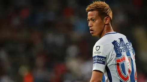 Keisuke Honda se despachó con un golazo fenomenal.