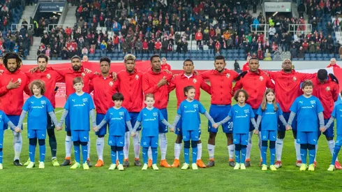 HORA DE HIMNOS. La Selección de Panamá durante la Fecha FIFA de marzo ante Suiza (Foto: Getty).