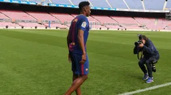 Foto de Yerry Mina en su presentación en el Camp Nou.