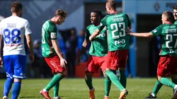 La Foquita Farfán celebra su gol hoy.