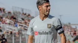 Vela anotó un golazo contra Vancouver.