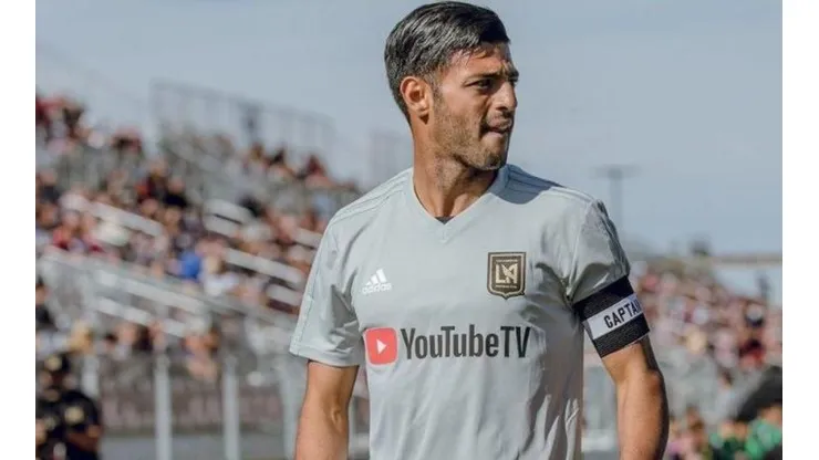 Vela anotó un golazo contra Vancouver.