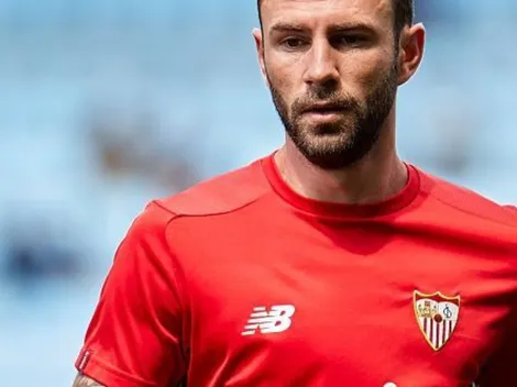 Layún observa desde la banca el empate del Sevilla ante Villarreal