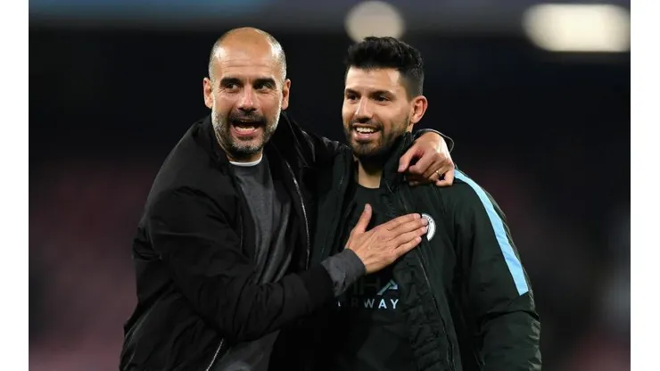 Josep Guardiola junto a Sergio Agüero.