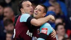 Noble intenta mantener al alza el ánimo del delantero mexicano