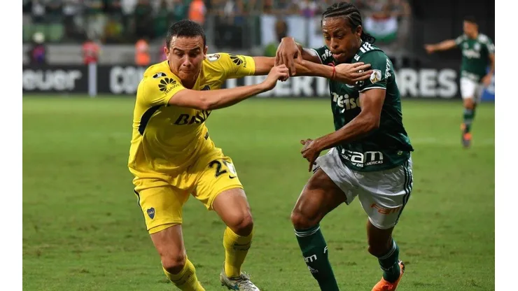 CONTRA EL GOLEADOR. Jara pelea en el mano a mano contra Keno.