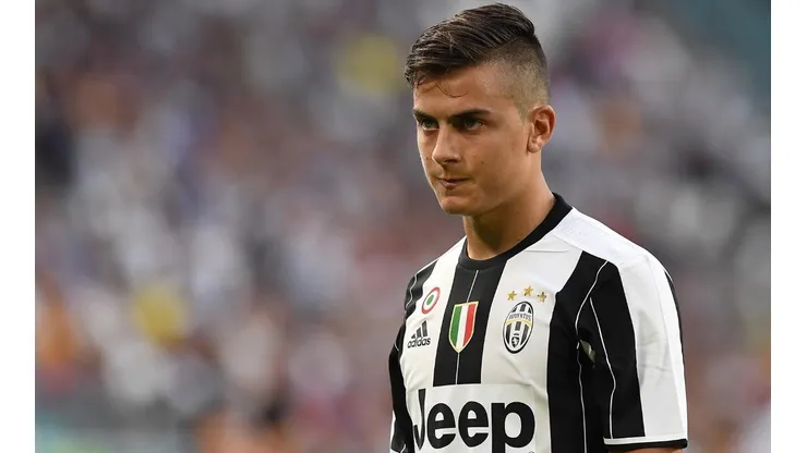 Dybala se lamenta por la eliminación de Juventus frente al Madrid.