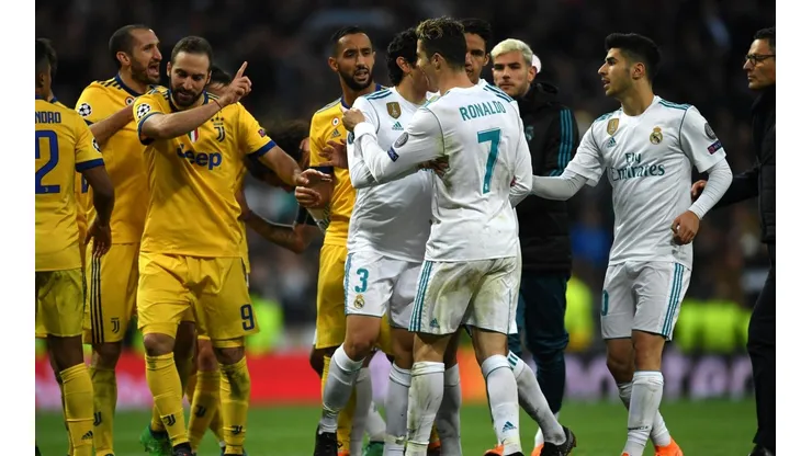 Higuaín a Lucas Vázquez: "Vos sabés que no fue penal"