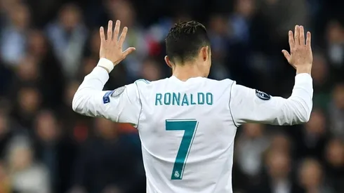 Madrid pudo empezar a liquidar, pero el árbitro le anuló un gol por un polémico fuera de juego