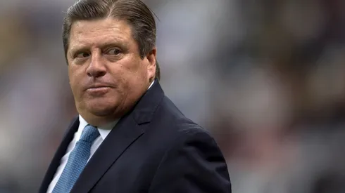 15130218JDI_AME_MOR_HERRERA – Action photo during the match America vs Morelia, Corresponding to Day 6 of the League BBVA Bancomer MX Cup of the Closing Tournament 2018, at Azteca Stadium.Foto de accion durante el partido America vs Morelia, Correspondiente a la Jornada 7 de la Liga BBVA Bancomer MX del Torneo Clausura 2018, en el Estadio Azteca, en la foto: Miguel Herrera DT de America13/02/2018/MEXSPORT/Osvaldo Aguilar