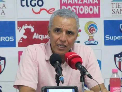 Alexis Mendoza fue despedido de su cargo como DT de Junior