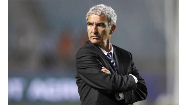 Raymond Domenech: "Anelka, Ribéry y Henry eran una panda de imbéciles"