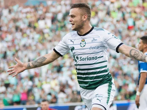 Santos golea a Gallos de Querétaro 3-0 y amarra su pase a la liguilla