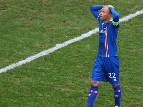 Gudjohnsen fue a ver a Boca y, como perdió, lo acusan de "mufa"