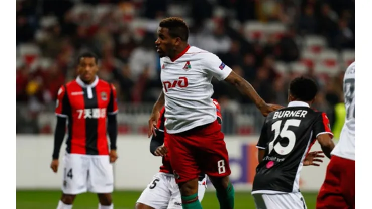 De cabeza, la Foca le dio el triunfo a Lokomotiv sobre Rostov.