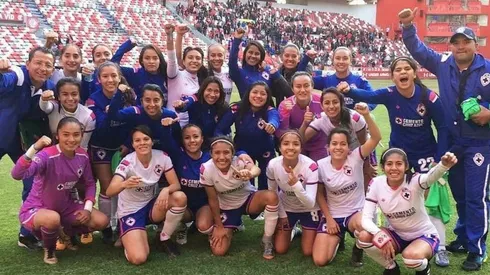Cementeras y moncarcas disputarán un partido por el honor (Foto: @CruzAzul_Fem)