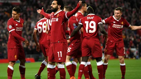 EL FARÓN. Salah de brazos abiertos ante la afición del Liverpool, tras su gol por Champions League (Foto: Getty).