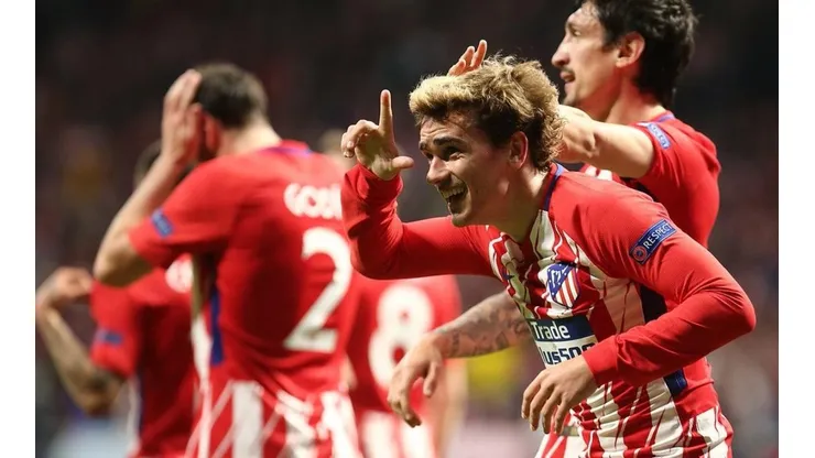 ¡UN JUGADOR TODOTERRENO! Griezmann y un "disparo" que "mató" al arquero del Sporting.