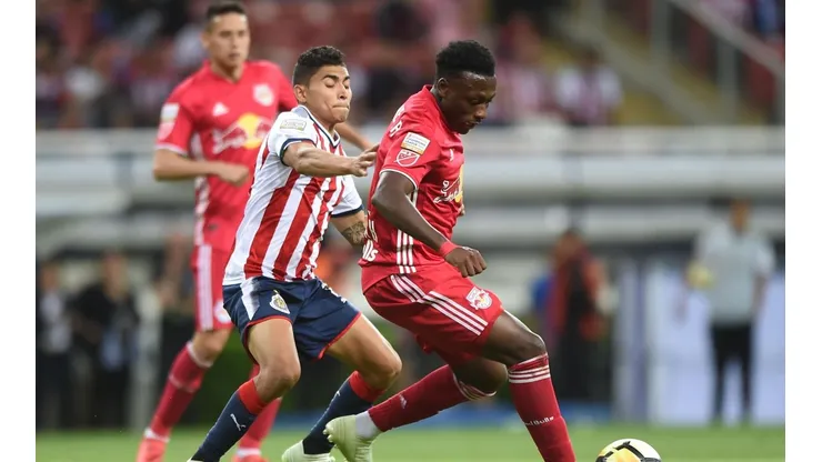 Chivas se impuso a New York RB en la semifinal de ida de la Concachampions.