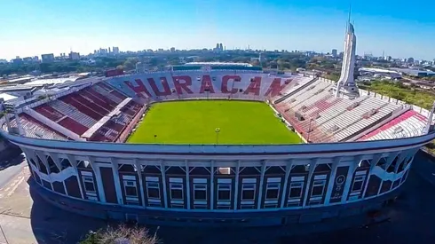 Creer o reventar. Filmaron un supuesto fantasma en la cancha de Huracán