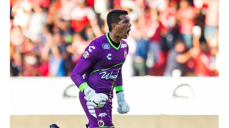 Los Tiburones deben ganar y esperar un tropiezo de Lobos BUAP para salvarse del descenso