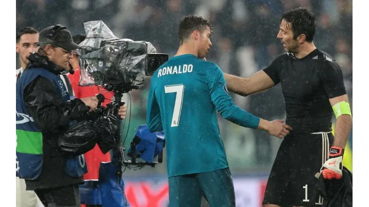 Cristiano y Buffon, después del partido.